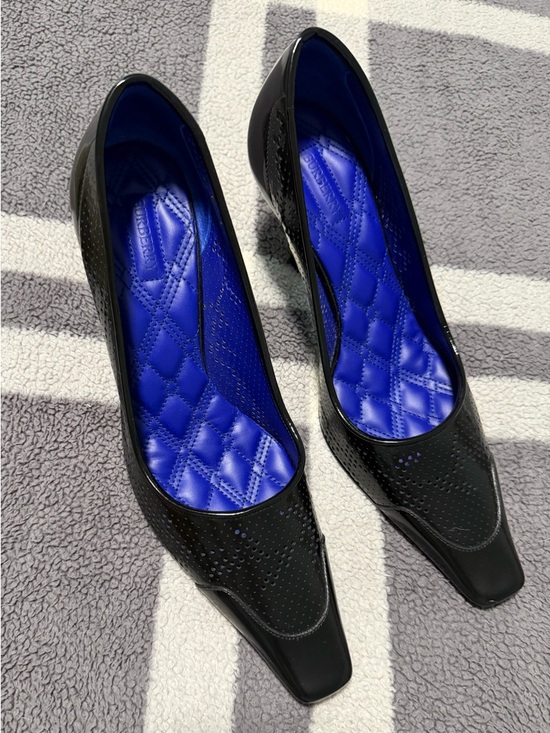 Burberry Shoes - Burberry Black Pointed-Toe Pumps with Blue Quilted Insole